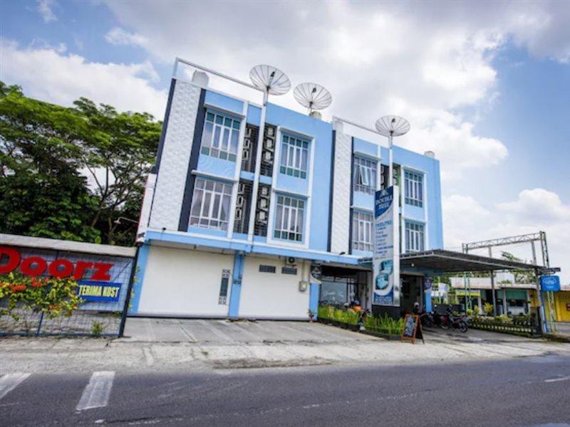 Oyo 3746 Double Tree Guesthouse Purwokerto Exterior foto