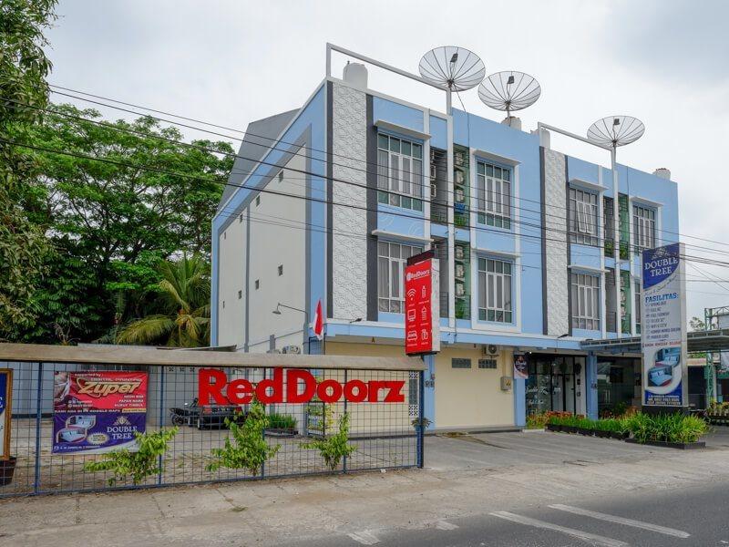 Oyo 3746 Double Tree Guesthouse Purwokerto Exterior foto